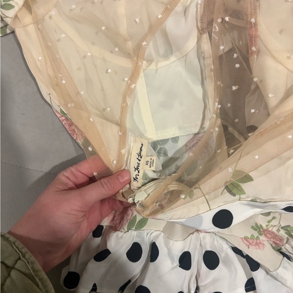 For Love and Lemons xs - Picture 3 of 3